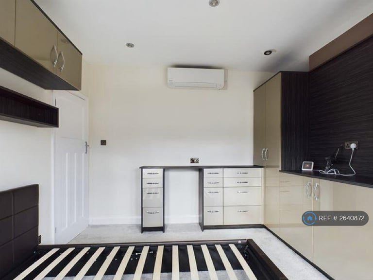 3 bedroom house in Newlands Drive, Birmingham, B62 (3 bed) (#2640872)