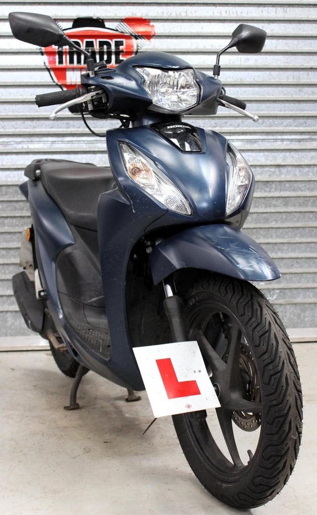 2023 23 HONDA NSC 110 VISION GREY TRADE SALE KEYLESS 19K NEW MOT SCOOTER NSC110
