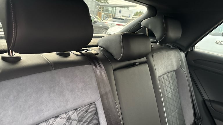 2022 Volkswagen T-Roc 1.5 TSI R-Line 5dr DSG Petrol Hatchback Hatchback Petrol Automatic