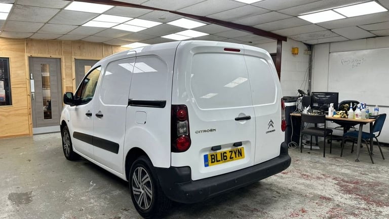 2016 Citroen Berlingo 1.6 HDi 625 Enterprise Panel Van 5dr Diesel Manual L1 (131 g/km, 75 bhp) PA...