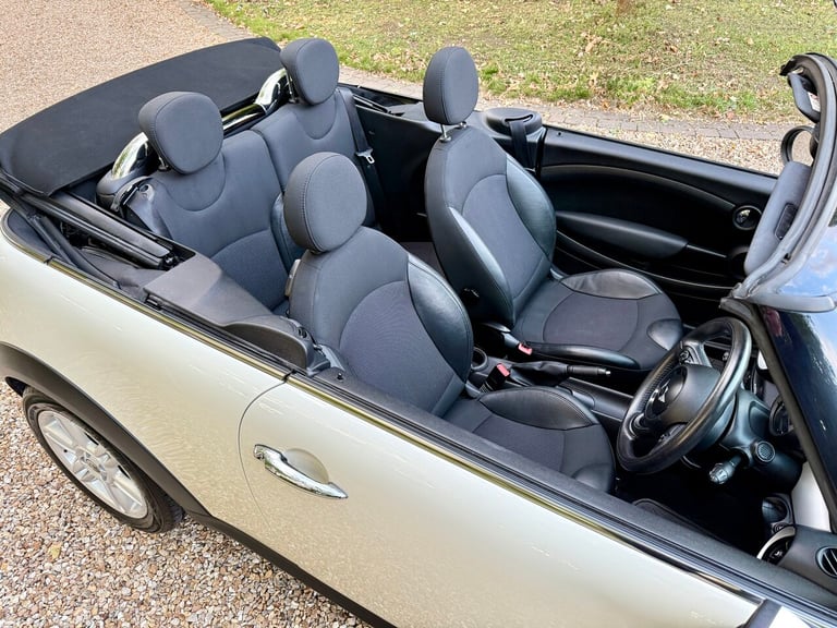 2014 MINI Convertible 1.6 Cooper 2dr CONVERTIBLE PETROL Manual