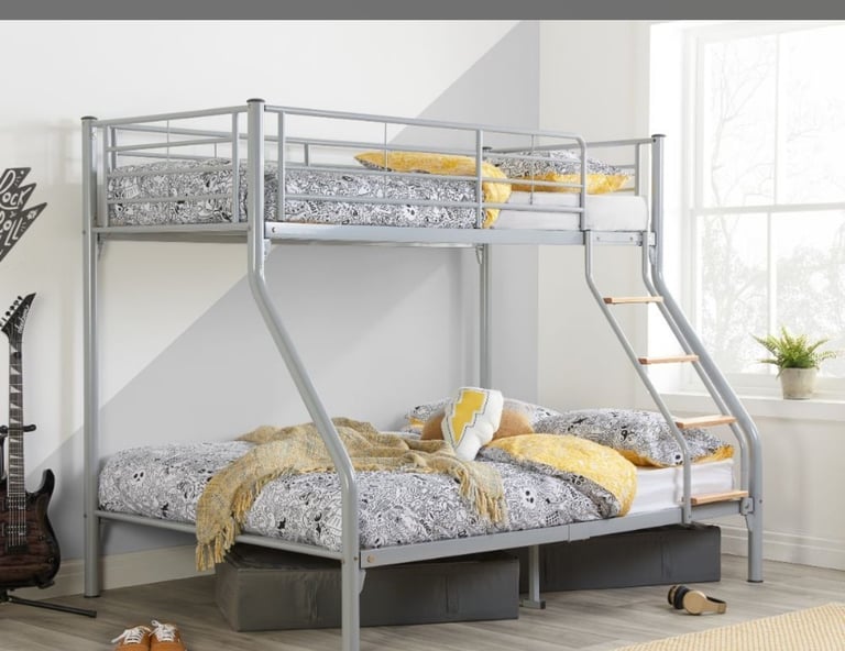 Metal bunk bed frame 