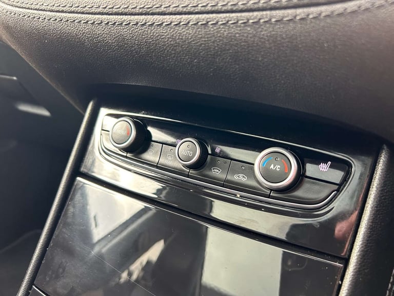 2018 Vauxhall Grandland X 1.2 Grandland X Sport Nav T S/S 5dr SUV Petrol Manual