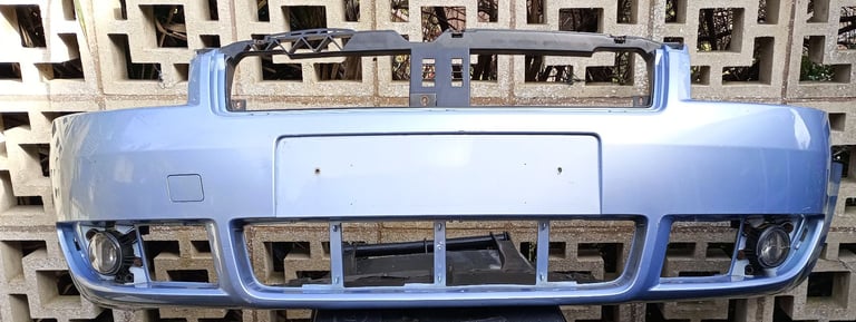 AUDI A4 B6 CONVERTIBLE FRONT BUMPER 