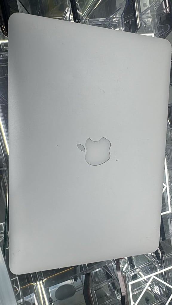 MacBook pro 2015 like new