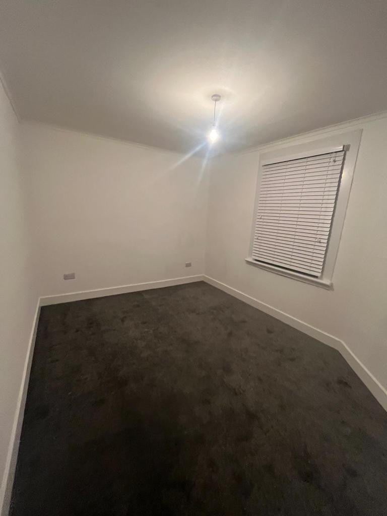 2 bedroom ground floor flat £780.00