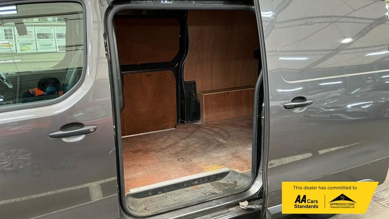 2019 Peugeot Expert 1000 1.5 BlueHDi 100 Professional Van PANEL VAN DIESEL Manual