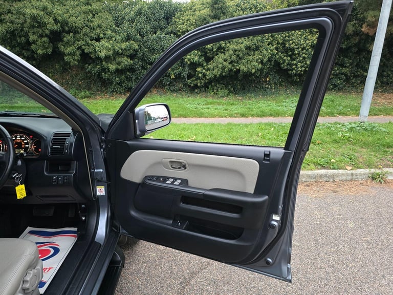 2006 Honda CR-V 2.0 i-VTEC Executive 5dr Auto ESTATE PETROL Automatic