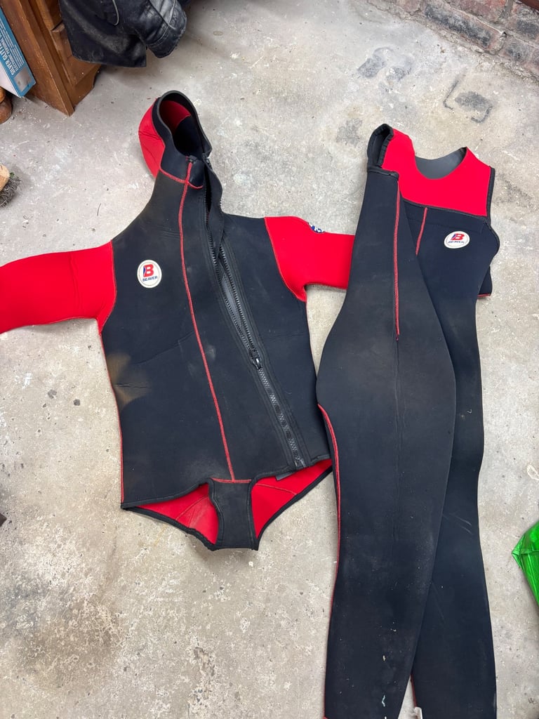 Beaver Winter Hooded Wet suit (7mm)
