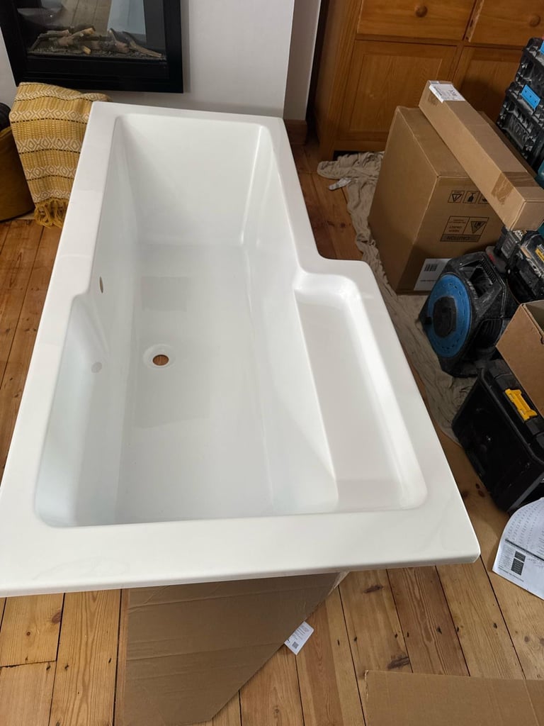 image for Bath L shape 