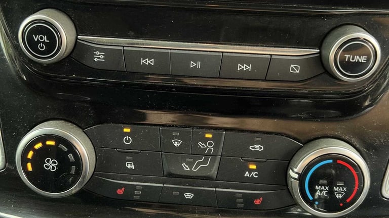 2022 Ford Transit Custom 2.0 EcoBlue 130ps Low Roof Limited Van Van Diesel Manual