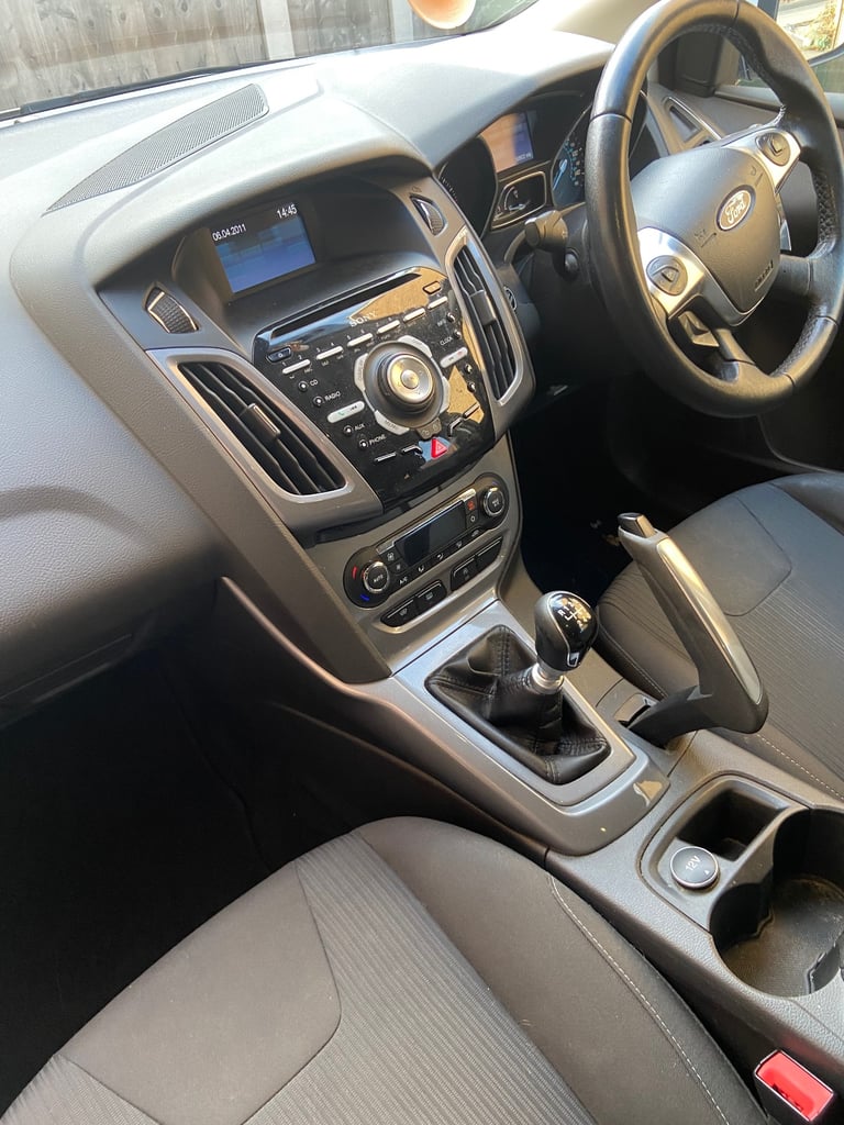 Ford, FOCUS, Hatchback, 2011, Manual, 1596 (cc), 5 doors