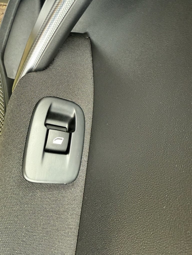 2019 Peugeot 2008 1.2 PureTech Allure Premium SUV 5dr Petrol Manual Euro 6 (s/s) (82 ps) HATCHBAC...