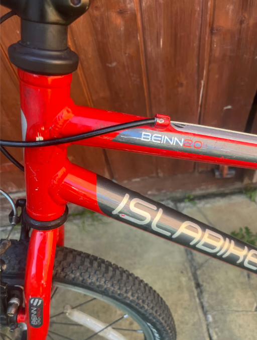**Red Islabikes Beinn 20 Large - Age Use 6+ Ready to Ride**