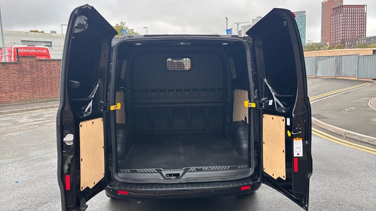 2023 Ford Transit Custom 2.0 EcoBlue 170ps Low Roof D/Cab Limited Van Auto PANEL VAN DIESEL Autom...