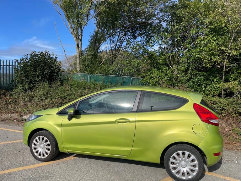 FORD FIESTA 1.2 STYLE 58 REG GREEN 3 DOOR SERVICE HISTORY 11 MONTHS MOT LOW INSURANCE 48+MPG
