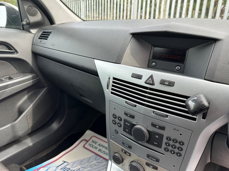 VAUXHALL ASTRA 1.6 i 16v Life 2009