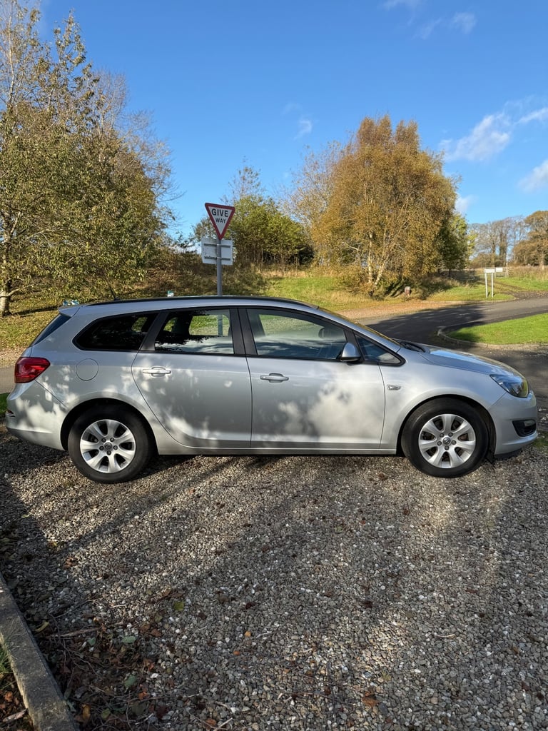 Vauxhall, ASTRA, Estate, 2015, Manual, 1598 (cc), 5 doors