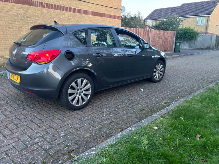Vauxhall, ASTRA, Hatchback, 2011, Manual, 1598 (cc), 5 doors