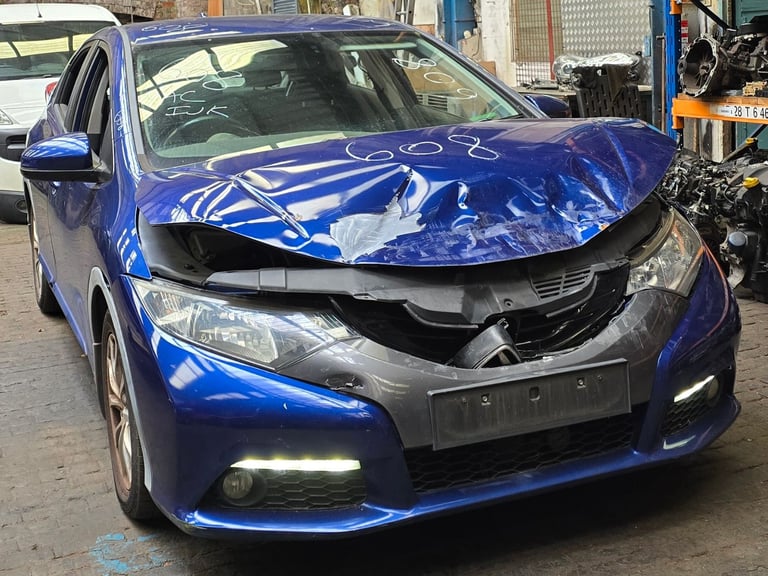 HONDA CIVIC 2013 2.2 DIESEL. BREAKING