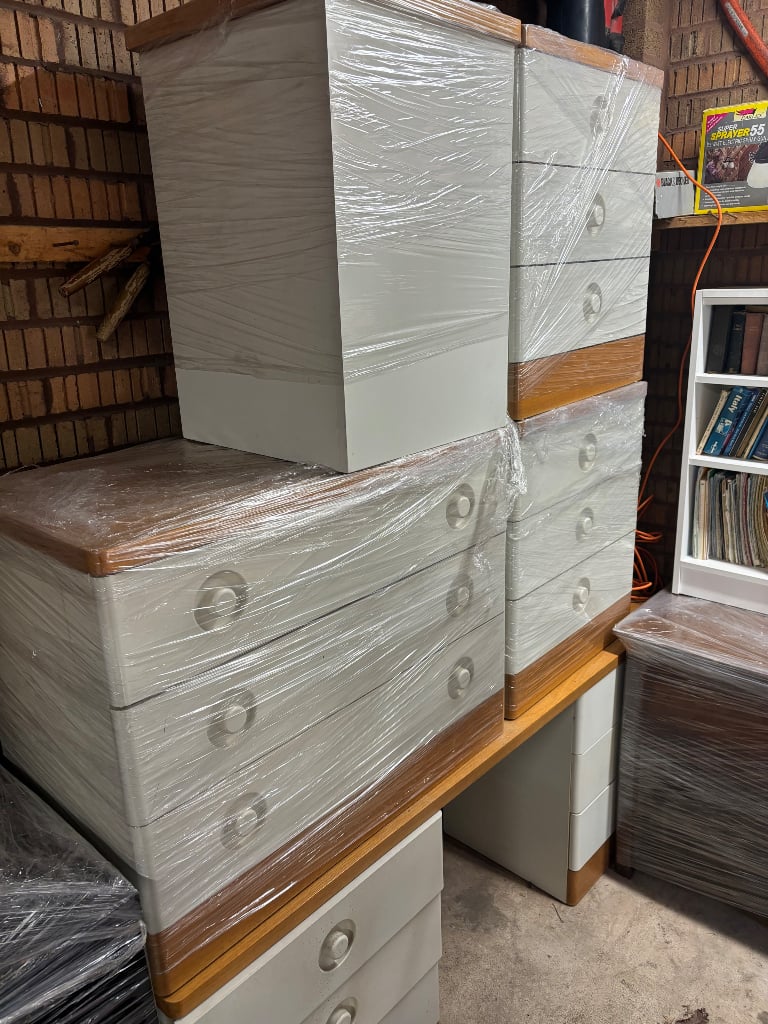 image for 1970s retro Bedroom Drawer Set with mirror