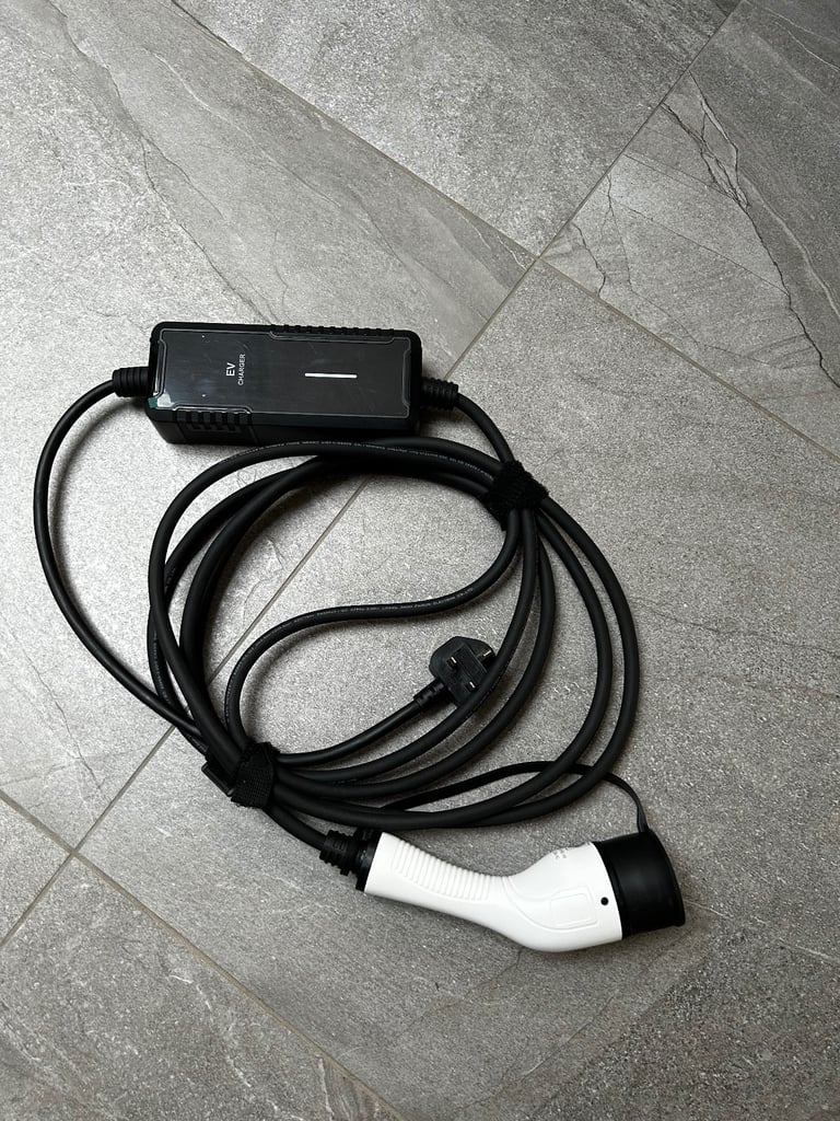 Portable EV Car Charger 3.5kw Type 2 