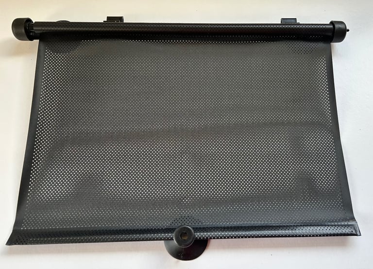 Halfords Retractable Car Window Sun Blind - New