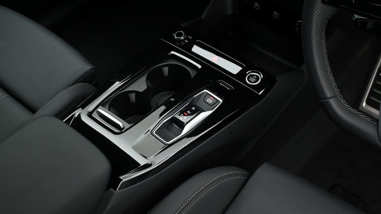 2024 Audi Q6 e-tron 100kWh S line SUV 5dr Electric Auto quattro (388 ps) SUV Electric Automatic