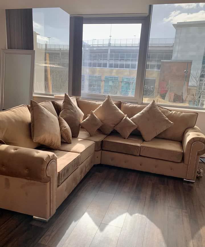 image for 👍🌹Luxuries brand new 3 seater corner sofa 2 seater velvet sofa