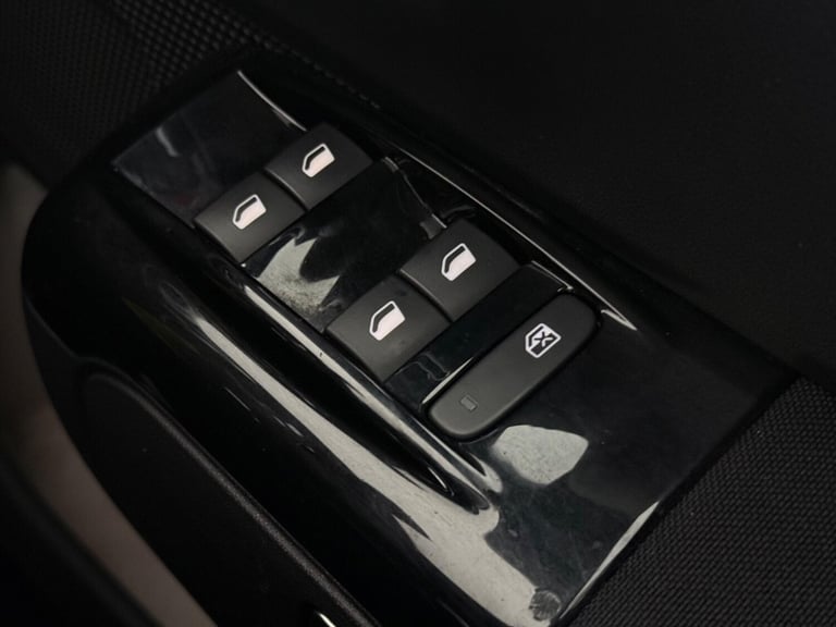 2018 Citroen C3 1.2 PureTech 82 Flair Nav Edition 5dr HATCHBACK PETROL Manual