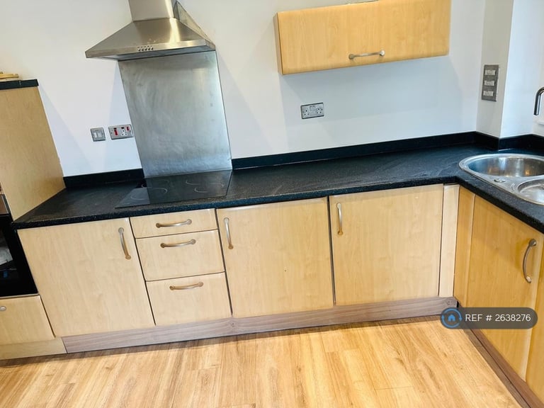 2 bedroom flat in Hewetts Quay, Barking, IG11 (2 bed) (#2638276)