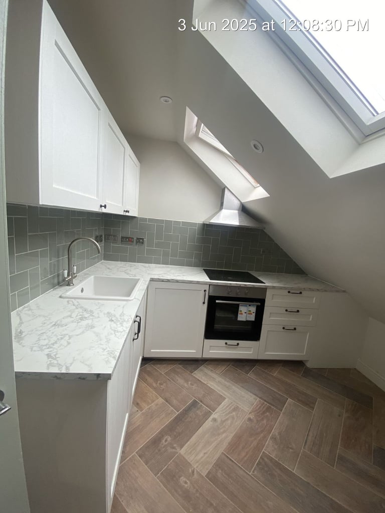 1 bed self contained units available in Harrow