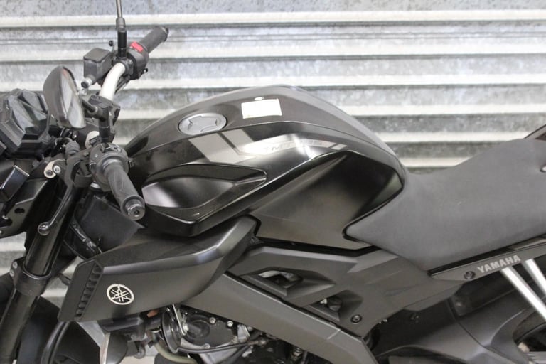 2017 17 YAMAHA MT 125 ABS BLACK NAKED TRADE SALE LEARNER LEGAL 14K NEW MOT MT125