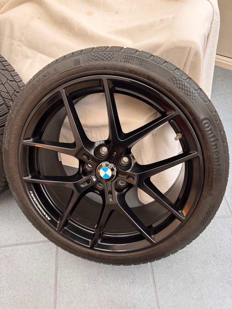 BMW  18 inch Y-spoke 554M, Jet Black Matt Wheels x4 with Continental Winter Tyres
