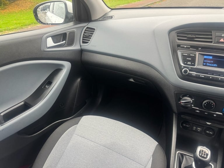 2015 Hyundai i20 1.2 Blue Drive SE Hatchback 5dr Petrol Manual Euro 6 (s/s) (84 ps) Hatchback Pet...