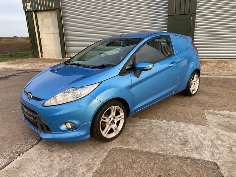 2011 Ford Fiesta 1.6 TDCi 95 Sport Van CAR DERIVED VAN Diesel Manual