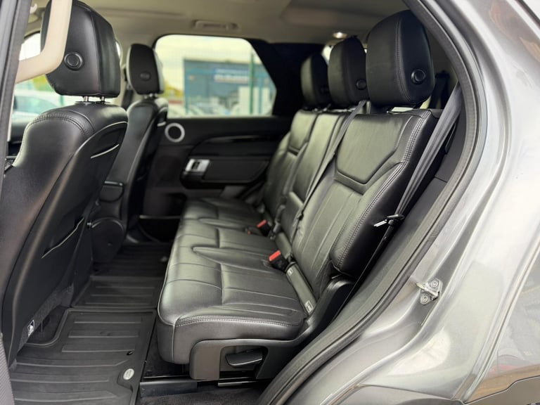 2018 Land Rover Discovery 3.0 TD V6 SE Auto 4WD Euro 6 (s/s) 5dr ESTATE Diesel Automatic