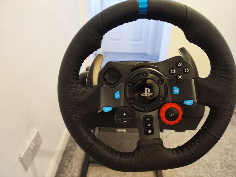 G29 Steering Wheel and Pedals