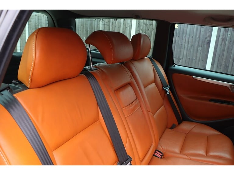 2025 Volvo V70 2.5T SE 5dr Geartronic [RTI NAV] Estate PETROL Automatic