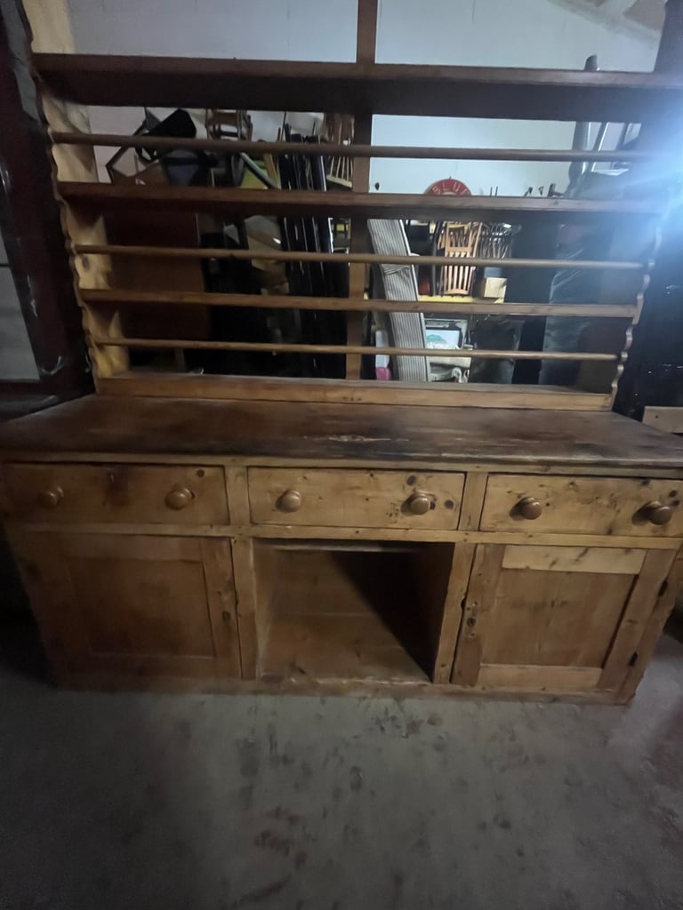 A LARGE GENUINE VICTORIAN DRESSER VERY ORIGINAL PIECE ,COMES WITH ONE KEY ,FREE LOCAL DELIVERY