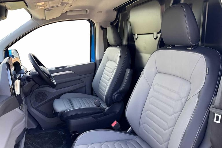 2025 Volkswagen Transporter T32 Panel Van Commerce Pro SWB 170 PS 2.0 TDI 8sp Automatic Van DIESE...