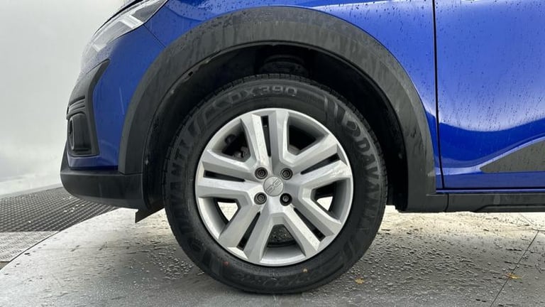2023 Dacia Sandero Stepway 1.0 TCe Expression Hatchback 5dr Bi Fuel Manual Euro 6 (s/s) (100 ps) ...