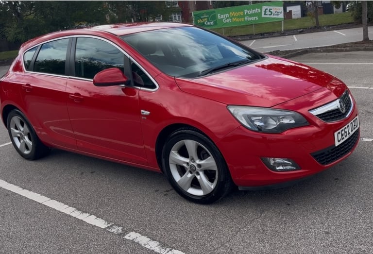 image for Vauxhall, ASTRA, Hatchback, 2012, Manual, 1956 (cc), 5 doors