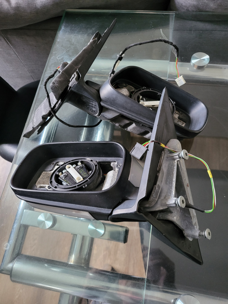 2 bmw elictric driving side and passenger side mirrors 