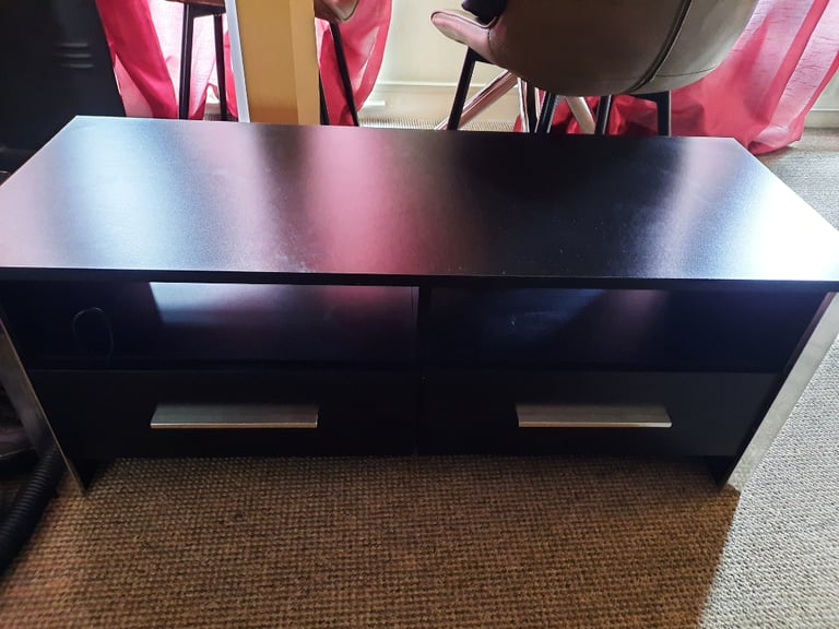 Black tv unit twin drawer ,100 cm long , 39cm wide , height 40cm 