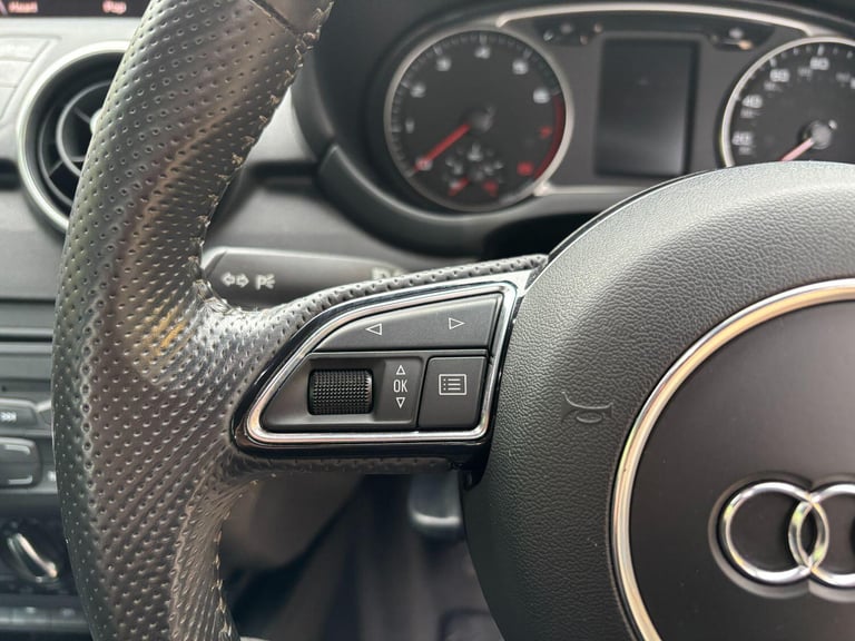 AUDI A1 1.4 TFSI S line 2011