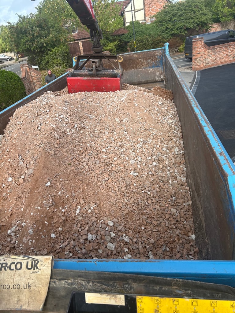 Grab lorry hire delivery of mot type 1 recycled type 1 topsoil sharp sand gravel 6f2 