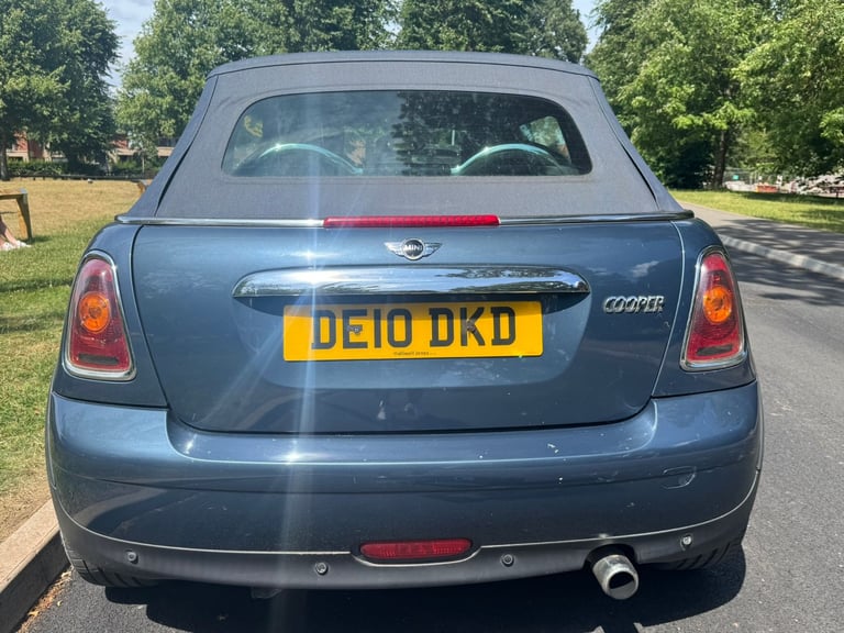Mini, CONVERTIBLE, Convertible, 2010, Manual, 1598 (cc), 2 doors