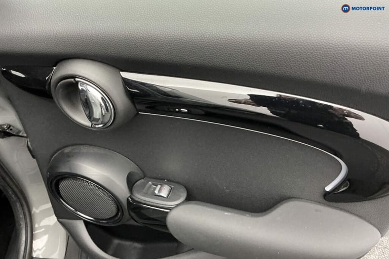 2022 MINI Hatch 1.5 Cooper Classic 5dr Auto Hatchback Petrol Automatic