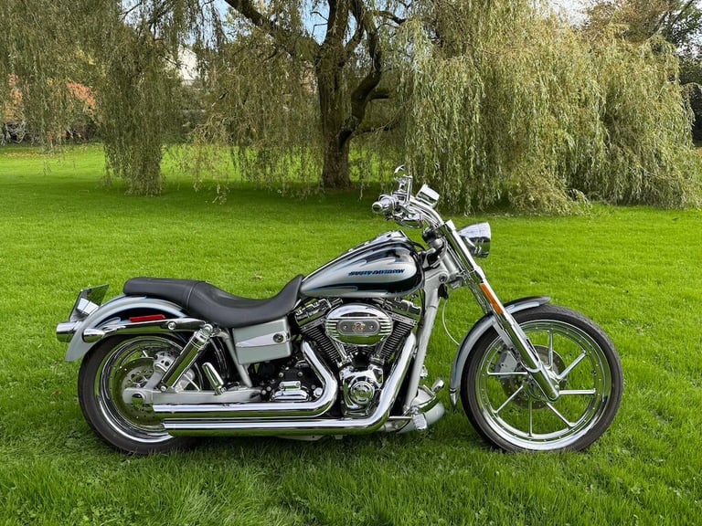 image for Harley-Davidson Dyna CVO FXDSE 110 CU Screamin' Eagle 2007 Limited Edition